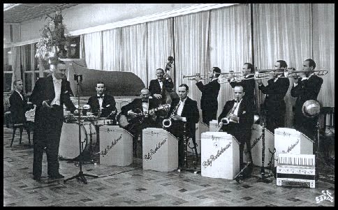 Марек Вебер и его оркестр (фото с Интернета)